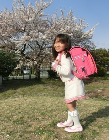 ロイヤルローズ ホットピンク 女の子 あやかちゃん フィットちゃんマガジン 190種類50色から選べる人気のフィットちゃんランドセル 公式サイト ロイヤルローズ ホットピンク 女の子 あやかちゃん フィットちゃんマガジン 190種類50色から選べる人気のフィットちゃんランドセル 公式サイト