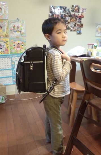 タフボーイ チョコ 男の子 ひでちかくん フィットちゃんマガジン 190種類50色から選べる人気のフィットちゃんランドセル 公式サイト